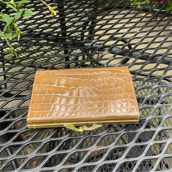Quality Tan & Gold Alligator Nice Feel Skin Texture Wallet! - Picture 2 of 16